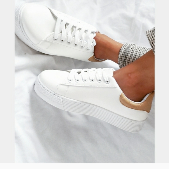 🆕️Back to School//Tan platform sneaker - Picture 5 of 8